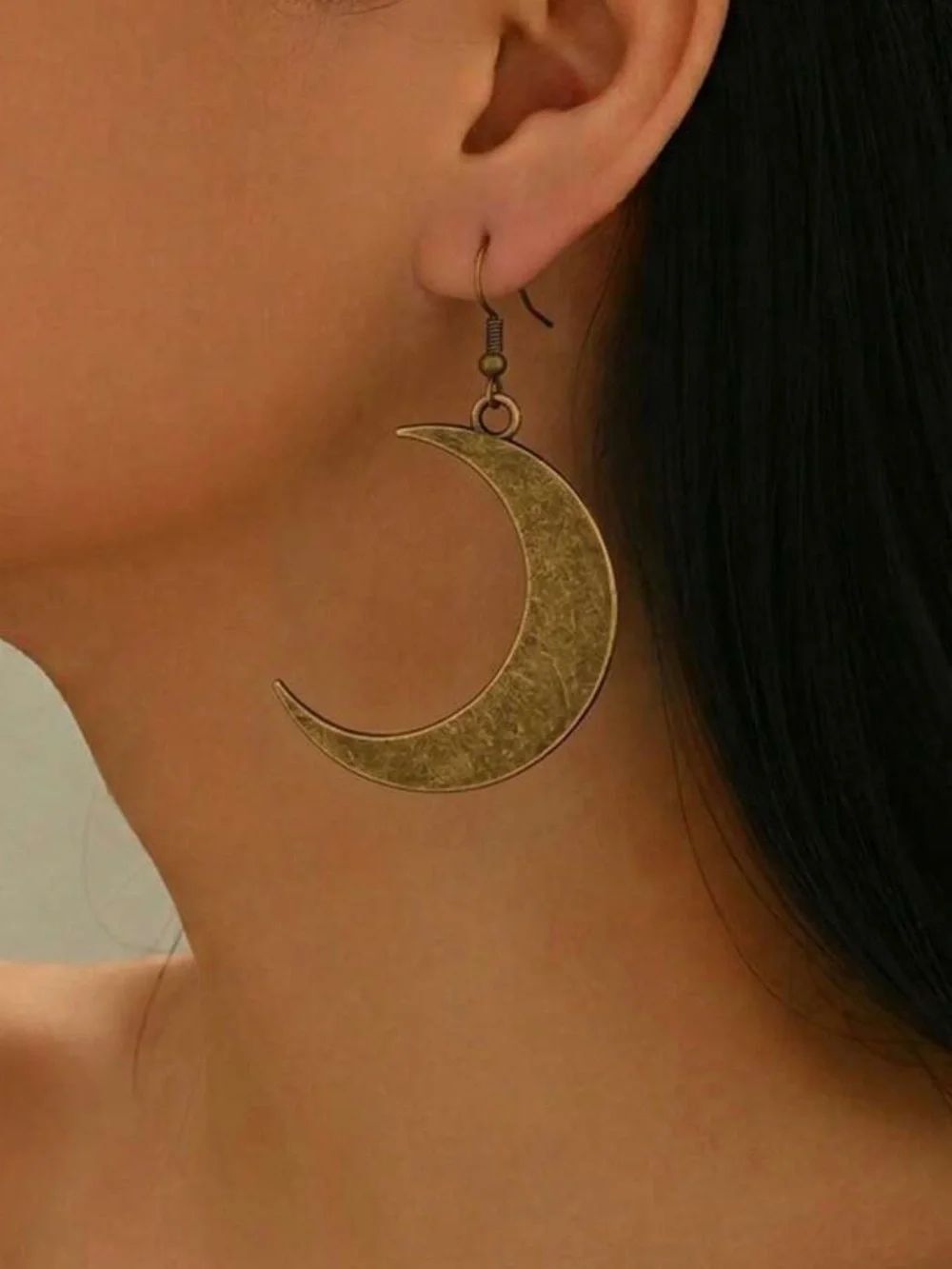 Crescent Moon Drop Earrings N2412
